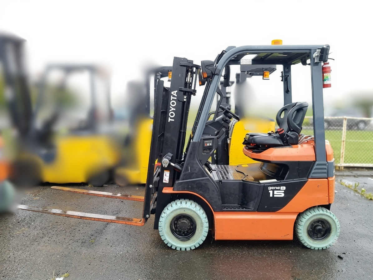 Xe nâng điện TOYOTA 8FBH15