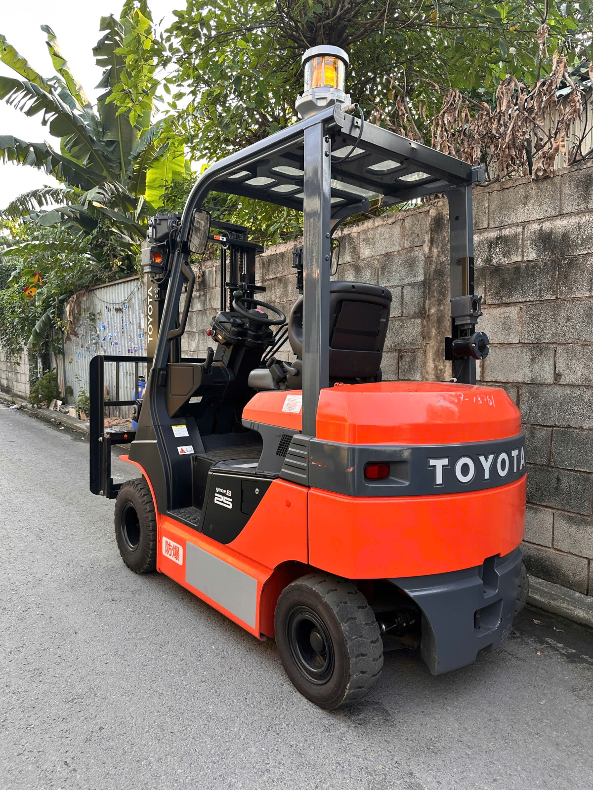 Chuyên cung cấp các loại xe nâng chất lượng tại Hồ Chí Minh (Bình Dương cũ) và khu vực lân cận