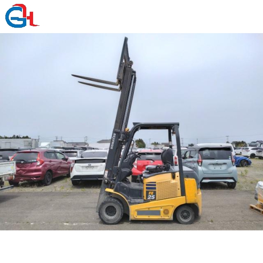 XE NÂNG ĐIỆN KOMATSU FE 2,5 TẤN NGỒI LÁI