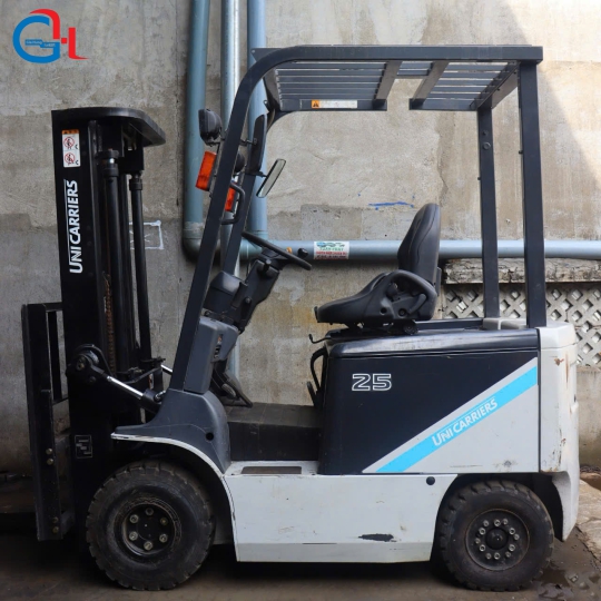 Xe nâng điện Unicarriers 2.5 tấn