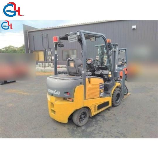  XE NÂNG ĐIỆN KOMATSU 2.5 TẤN ĐỜI 2015 HÀNG NHẬP BÃI