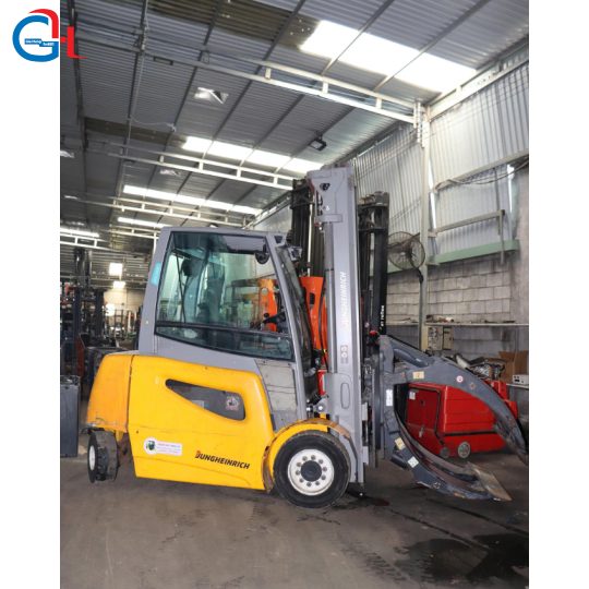 Xe nâng kẹp 4.0 tấn 