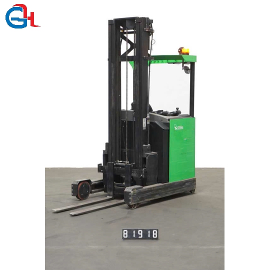 XE NÂNG LINDE 1.4 TẤN NHẬP BÃI