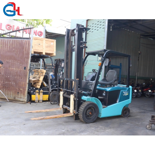 XE NÂNG ĐIỆN SUMITOMO 2.5 TẤN